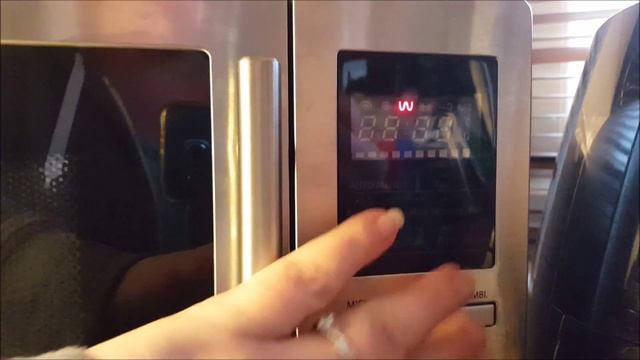 Sharp R 82STM A Microwave Oven with Grill and Convection Review for Appliances Online смотреть онлайн