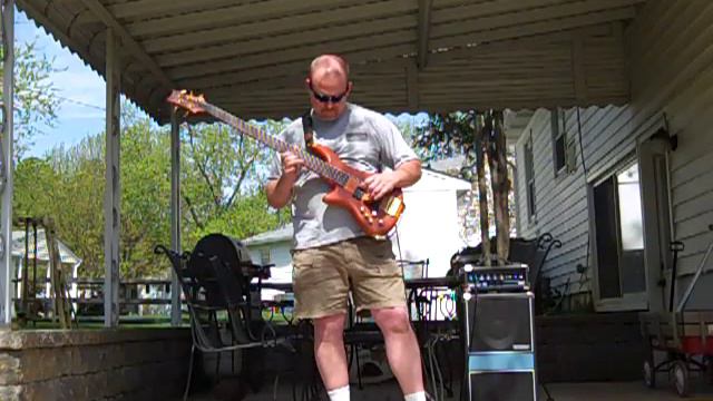 Primus - Fish On bass solo смотреть онлайн