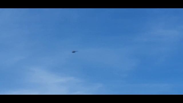 ВЕРТОЛЕТЫ ЛЕТАЮТ над ГОЛОВОЮ! смотреть онлайн