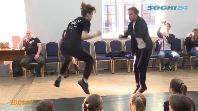 Популярный актер Александр Петров провел в Сочи мастер-класс