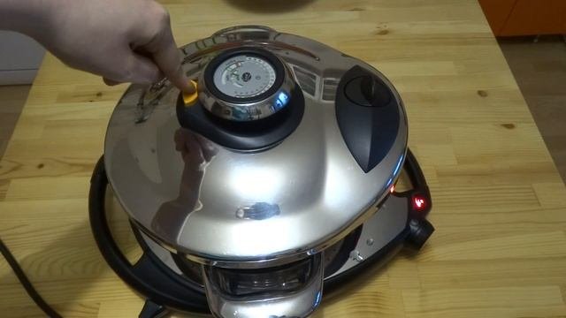 Гороховое пюре из зеленого горошка с мятой.