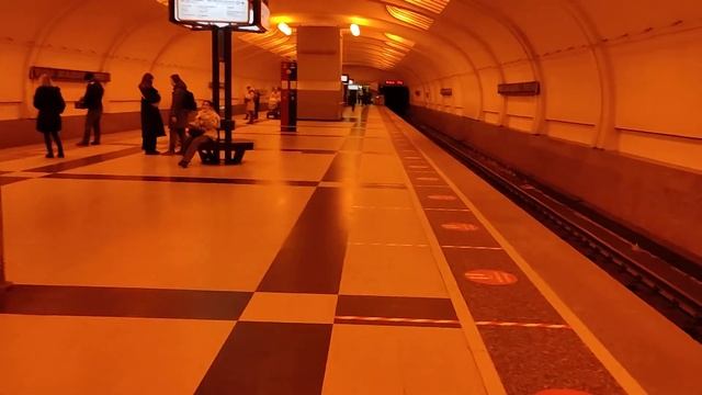 станция метро улица академика Янгеля смотреть онлайн