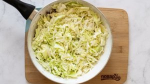 Китайские пельмени с капустой и грибами