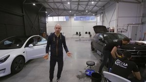 Как затонировать заднее стекло на Тесла одному?