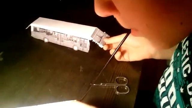 Автобус из бумаги