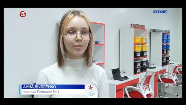 Горожане поздравляют медицинских работников с наступающим Новым годом. смотреть онлайн