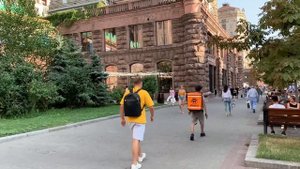 ШОПИНГ В ЦЕНТРАЛЬНОМ УНИВЕРМАГЕ КИЕВА! ЦЕНЫ КОСМОС! / АРИНА БЕЛАЯ
