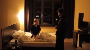 ПАРЕНЬ ПРИШЁЛ НАКУРЕННЫЙ!ЖЁСТКИЙ ПРАНК НАД ДЕВУШКОЙ!