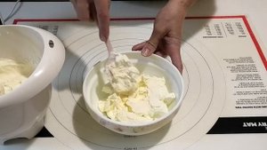 Самый_простой_и_удачный_рецепт.__КРЕМ_-_ЧИЗ_с_домашним_сливочным_сыром..mp4