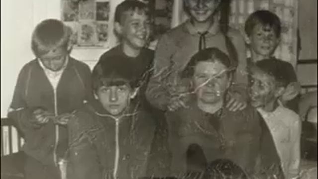 Бабушка Лена+ смотреть онлайн