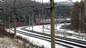 «Первый снег» Электровоз ЭП2К-287 с пассажирскими поездами