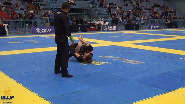 Jaine Fragoso vs Izabel Seki / Floripa Fall Open No-Gi 2023 смотреть онлайн