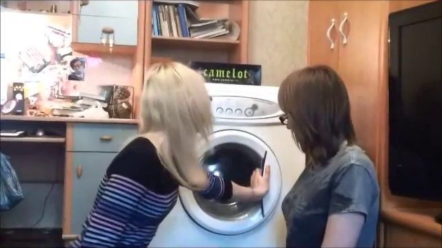 А что вы стираете в стиральной машинке? смотреть онлайн