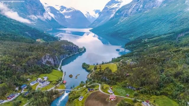 Красивая расслабляющая музыка для снятия стресса • Быстро засыпай, медитируй, учись (полет) смотреть онлайн