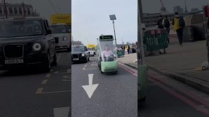 В Лондоне придумали грузовик с педалями.