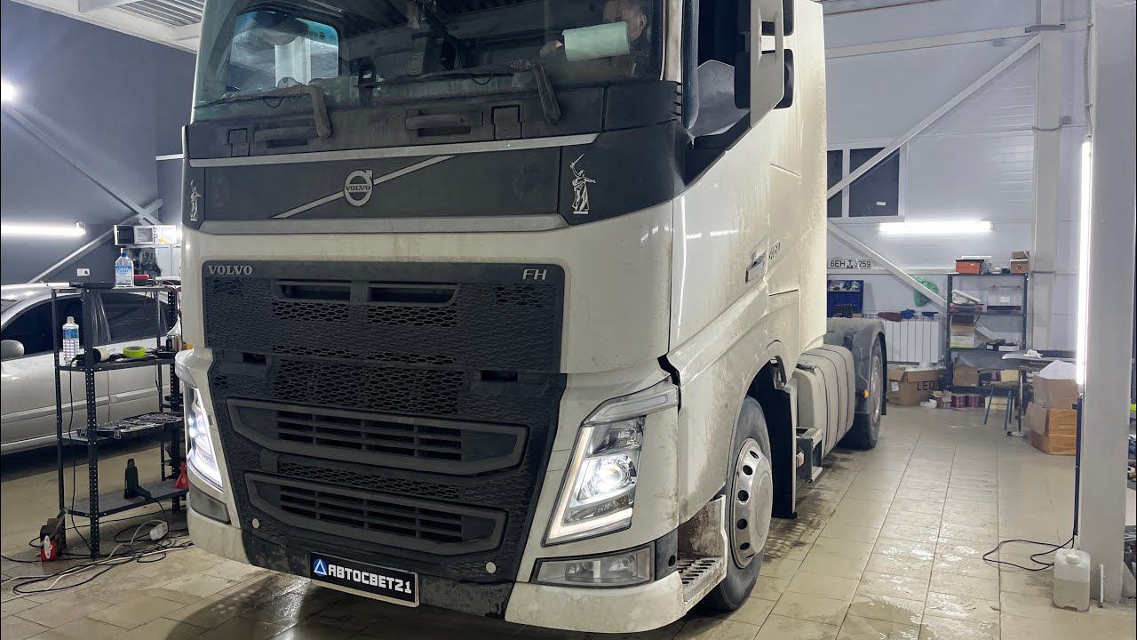 Установка Bi-Led линз Aozoom Volvo FH смотреть онлайн