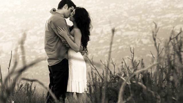 Песня из русских сериалов. Настоящий хит! Исправляет... смотреть онлайн