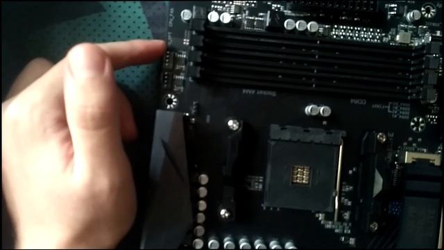 Aorus x570 Elite Распаковка/Обзор смотреть онлайн