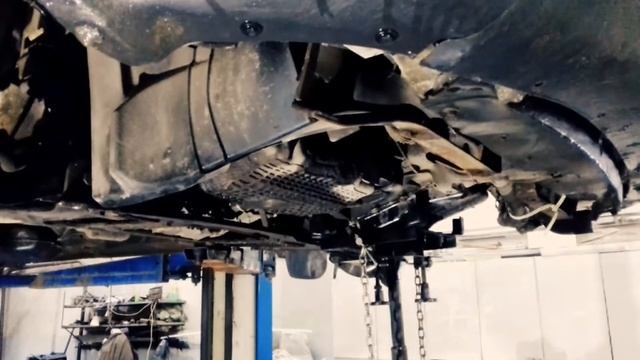 Замена АКПП на Dodg Caravan/часть 1 смотреть онлайн