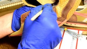 Как покрасить кроссовки. Красим кроссовки ASICS Tiger