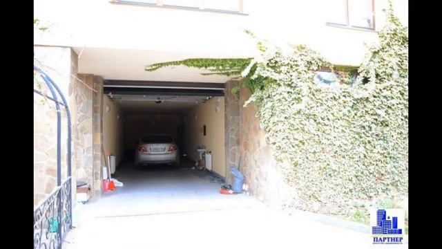 Дом в Ялте, пгт.Ливадия по ул.Батурина смотреть онлайн