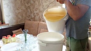 Мед с белой акации. Натуральный акациевый мёд