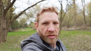 Canon R8 Review with RF24-50mm,  Youtube Video and Vlogging with Kit lens.. Is it  good enough?