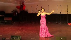 Диана Савельева исполняет романс