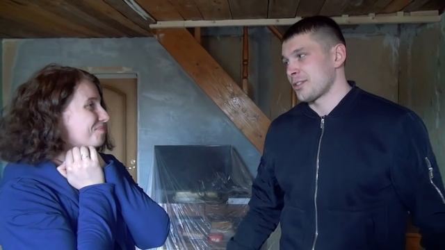 Дача 30. Как выбрать ламинат на стену. Какой ламинат можно укладывать на потолок.