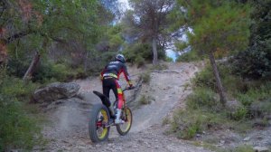 Мототуризм на мотоцикле для триала