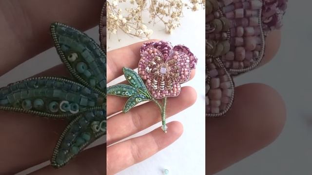 Кому нежности? Брошь из бисера Анютины глазки #брошьизбисера #broochhandmade #брошьмодная