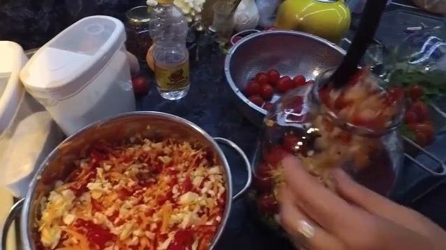 КОНСЕРВАЦИЯ НА ЗИМУ!// Простой рецепт салата в банке!