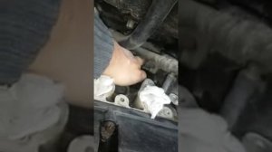 Замена стартера мерседес A класс w 168  (starterin sökülməsi , kapot hissədən ,motor enmədən )