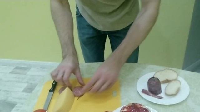 ГОРЯЧИЕ БУТЕРБРОДЫ В МИКРОВОЛНОВКЕ