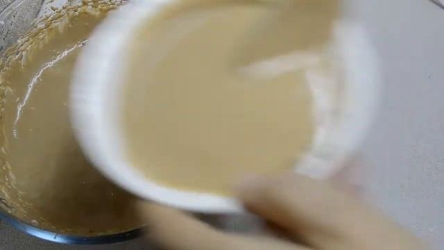 Шоколадный крем для торта с вишней