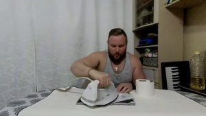 Как убрать пятно от растительного масла с ткани