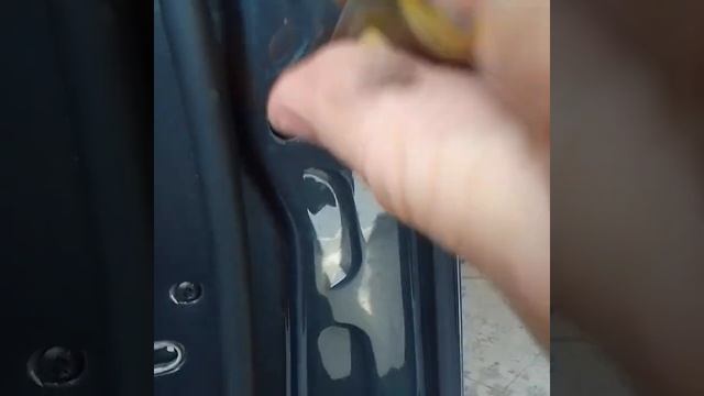 Как снять ручку двери на БМВ х6 (G06) 2020 смотреть онлайн