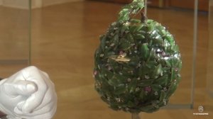 Как поет птичка в кроне яйца Фаберже "Лавровое дерево"?