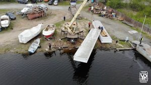 Спуск бетонного понтона на воду ~ Компания YP Gruop, строительство причалов и пирсов