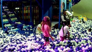 Настя в игровой