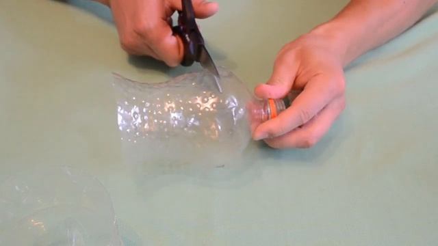 6 ЛУЧШИХ ЛАЙФХАКОВ с пластиковыми бутылками! Поделки из пластиковых бутылок. Полезные советы.