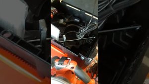 Ручная циркулярная пила Milwaukee M18CCS55. И кошка?