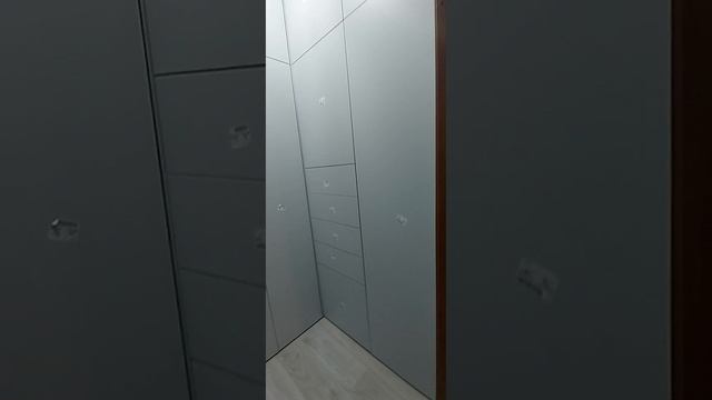 кладовка ,шкафы на заказ , гардеробная на заказ.Общий вид. Артдеко ателье мебели 89670074433