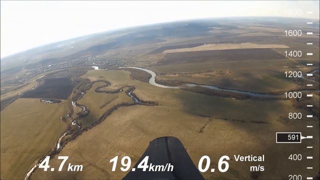 Как набрать высоту в весенних термиках +5 м_с Первое мая  ГЛК Уязы-Тау. Полет на параплане.