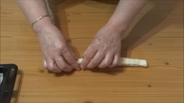 Новые трюки из дрожжевого теста, о которых вы... / Buns смотреть онлайн