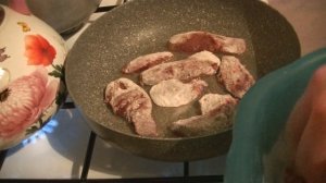 Свиная печень в сметанном соусе!