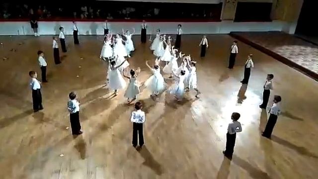 Первые снежинки, вальс. Первый год обучения