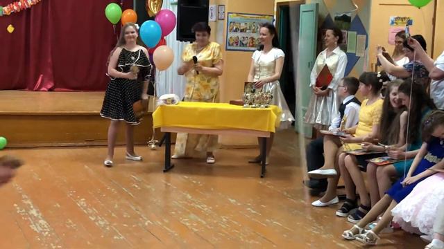 Поздравление от Натальи Николаевной выпускникам 4 б в костре смотреть онлайн
