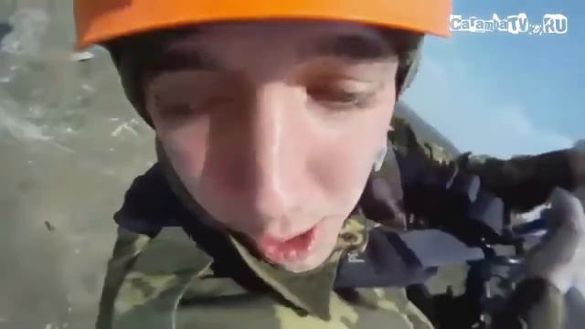 Прикол!!!Прыжок с тарзанкой!!!!!! смотреть онлайн