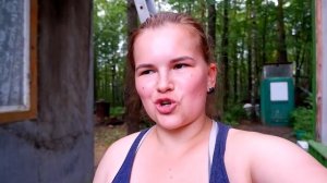 СПАРТАНСКИЕ УСЛОВИЯ ДЛЯ МНОГОДЕТНОЙ МАМЫ. НА ДАЧЕ БЕЗ УСЛОВИЙ.